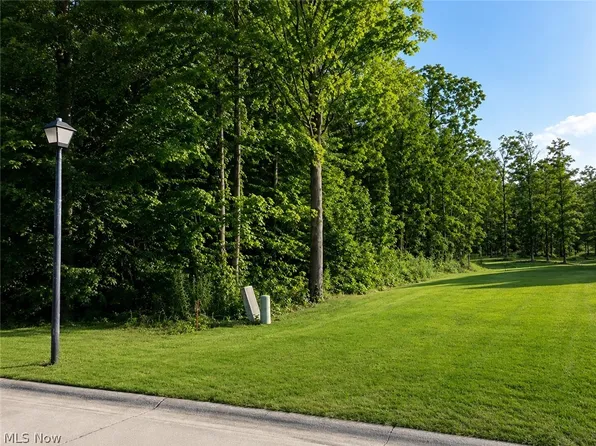 35 Stony Brook Ln, Wakeman, OH 44889