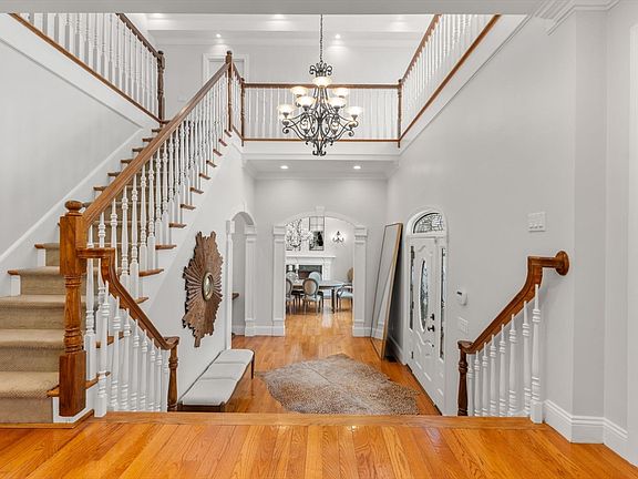 3rd image of 29 Clifton Rd