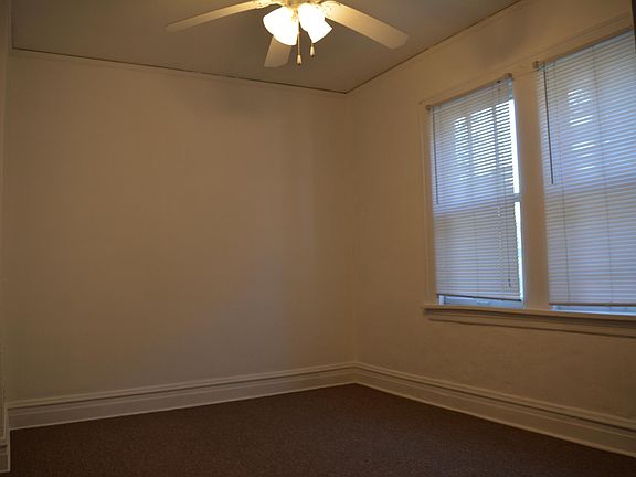 5th image of 1015 N Ash St #1