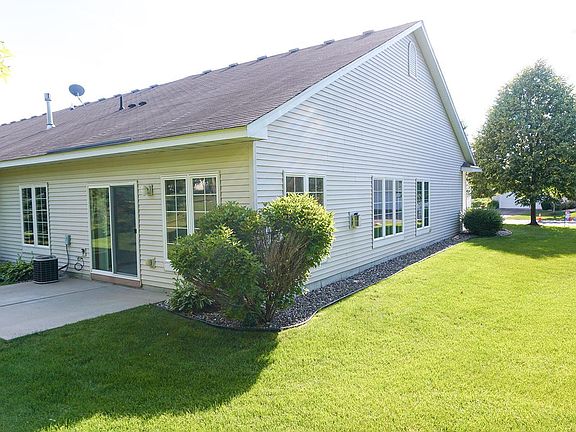 2nd image of 20440 Cypress Dr