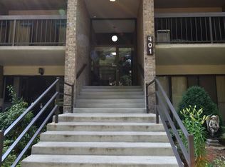 401 Christopher Ave APT 12, Gaithersburg, MD 20879