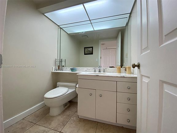 5th image of 19707 Turnberry Way APT 14C