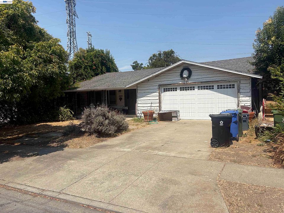 1st image of 4861 Essex Way