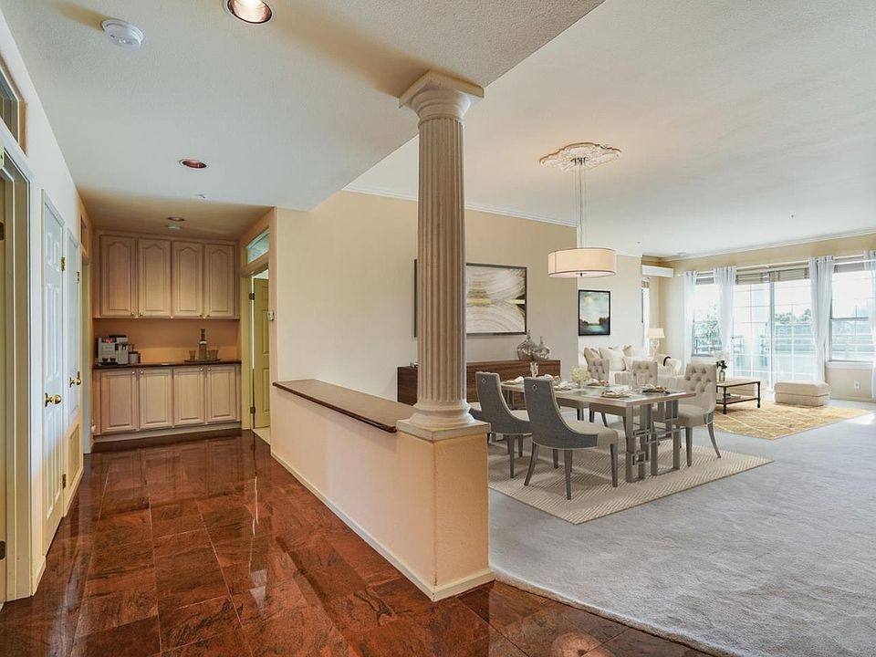 Entrance and living room