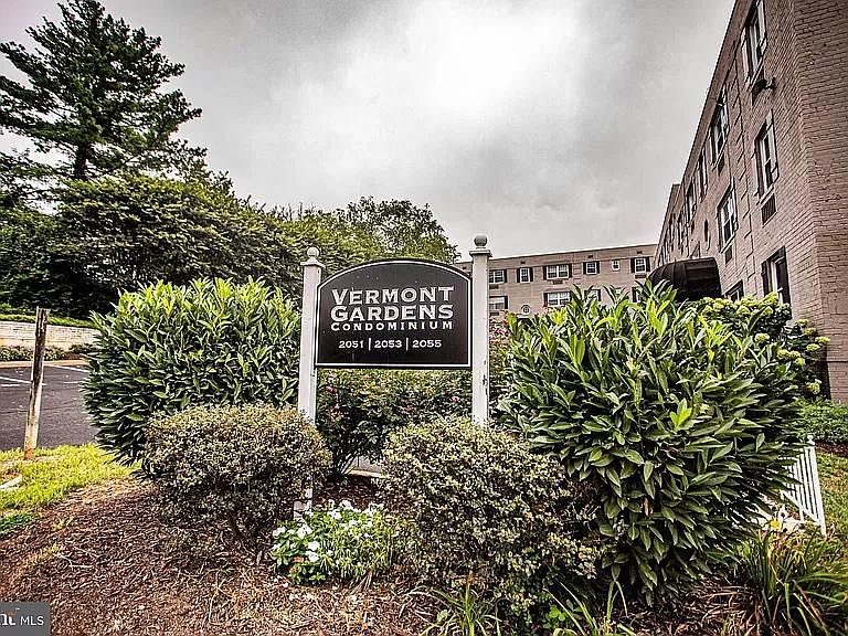 1st image of 2055 N Woodstock St APT 301