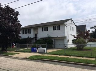 132 Union St, Freeport, NY 11520