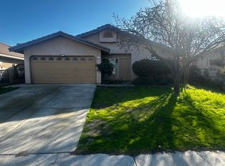 12089 Albert Ave, Orosi, CA 93647