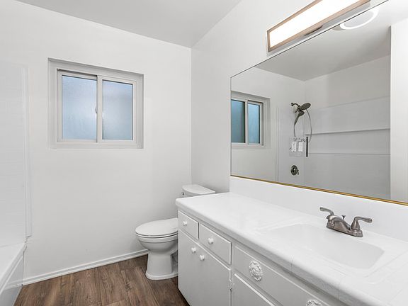 5th image of 7888 Glenoaks Blvd