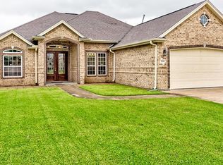 8260 Lake Powell Dr, Nederland, TX 77627