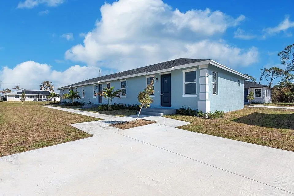 248 Rotonda Blvd #3