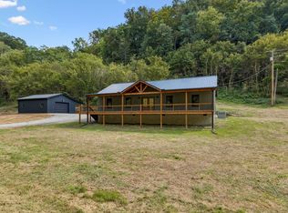 194 Sloan Branch Rd, Pleasant Shade, TN 37145