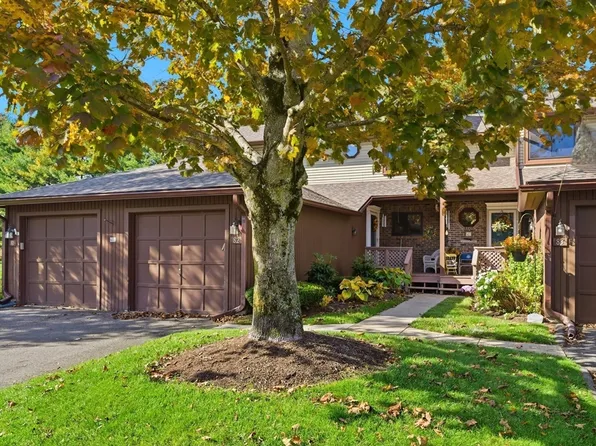 82 Dogwood Ln Unit 82, Agawam, MA 01001