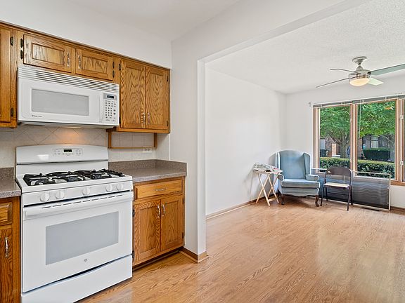 5th image of 943 Winter Park Dr #943