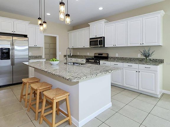 5th image of 205 Cohosh Rd