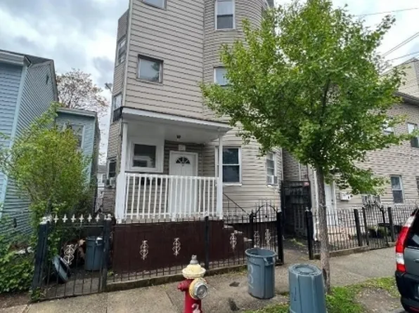 153 16Th Ave, Paterson City, NJ 07501