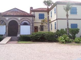 251 S Beach Rd, Hobe Sound, FL 33455