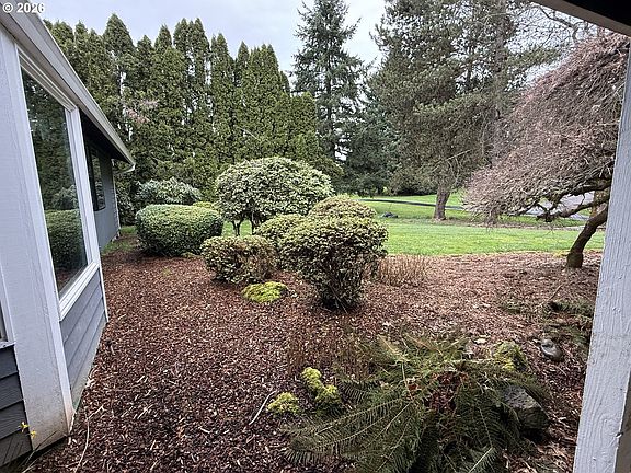 4th image of 15704 NE 117th Ct