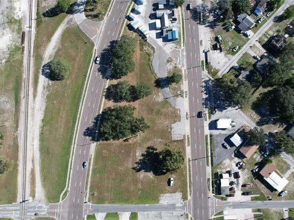 326 4th St #6, Eagle Lake, FL 33839