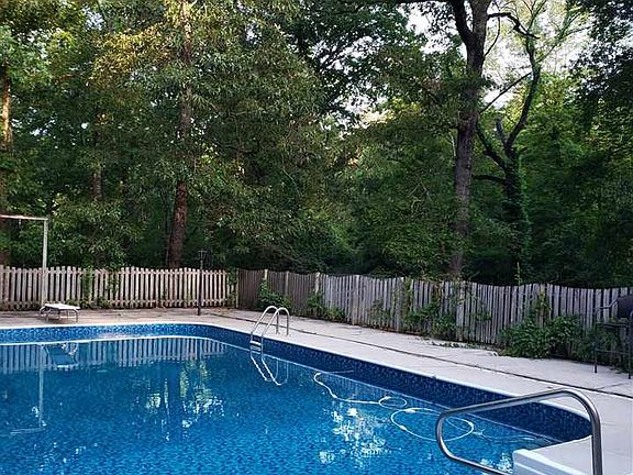 4th image of 123 Joy Dr