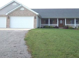 75 Chestnut Dr, Winfield, MO 63389