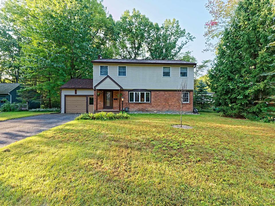 1st image of 126 Willow Ln