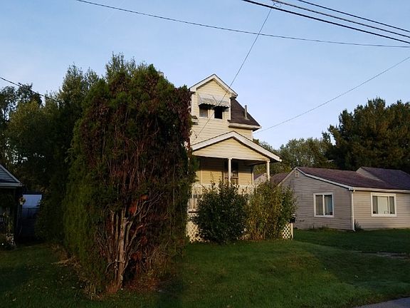 3rd image of 666 Stevenson Ave