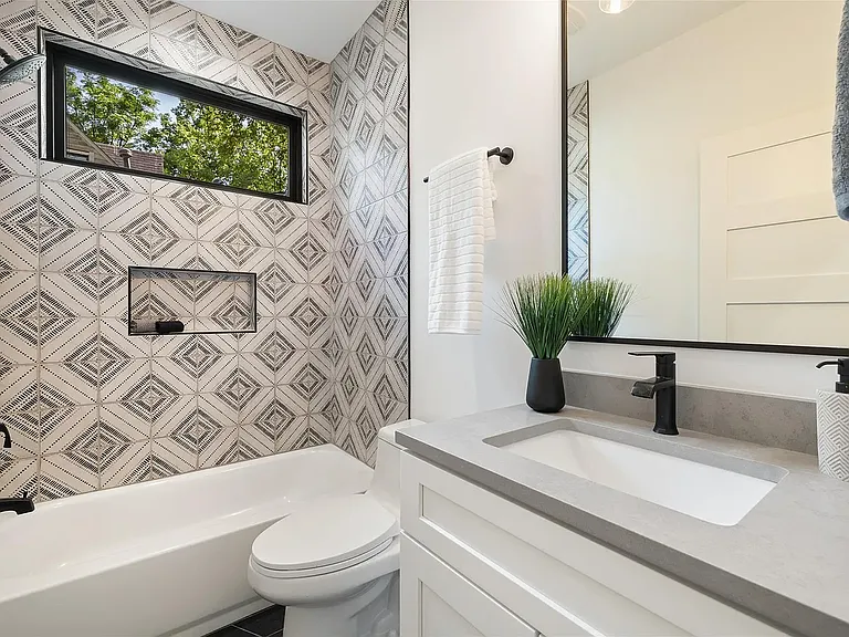 3705 Wilson St #1 — Photo 15