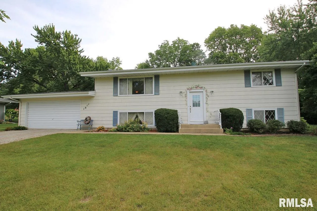 1011 Brookline Dr photo 1