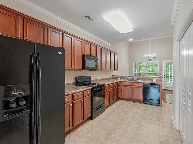 10810 Carpenter Run Ln — Photo 6