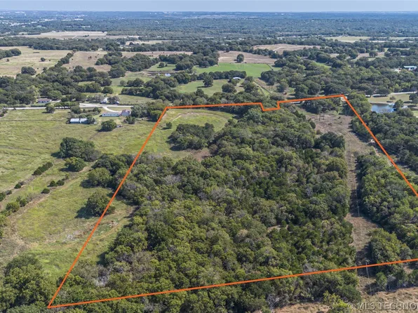 Chickasaw Trl, Davis, OK 73030