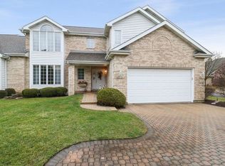 3034 Rosebrook Cir, Westchester, IL 60154