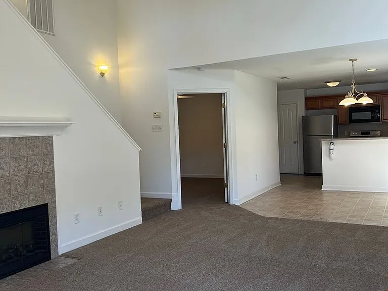 203 Clusters Cir — Photo 3
