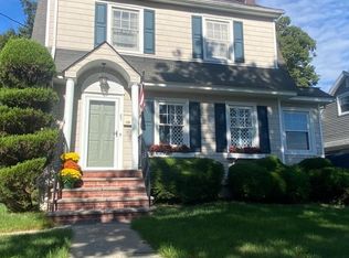 65 Overlook Ter, Nutley, NJ 07110