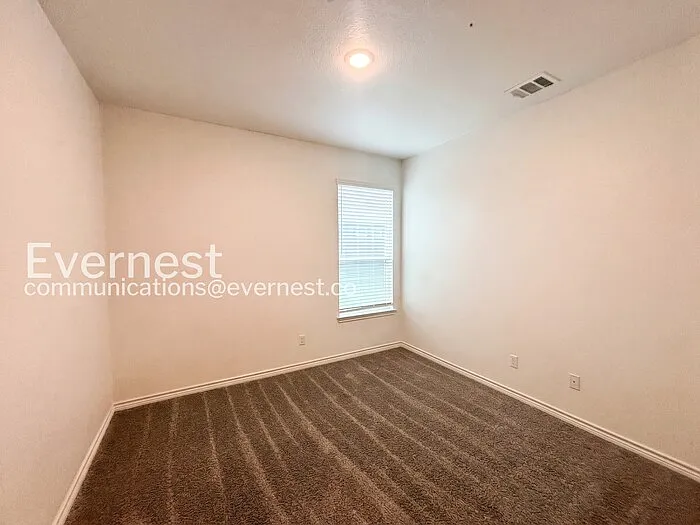 853 Freedom Cir — Photo 8