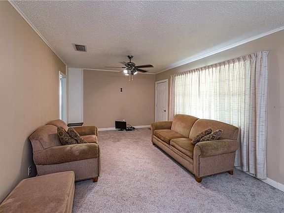 3rd image of 1229 Delhi St