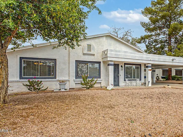 730 S WHITING Circle, Mesa, AZ 85204