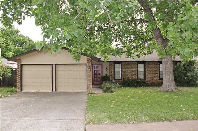 1st image of 10408 School House Ln