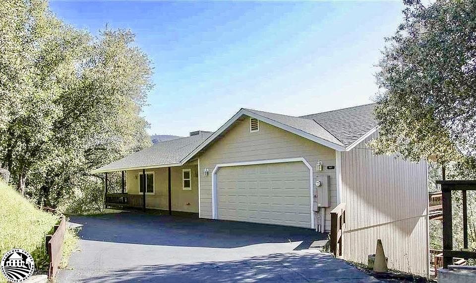1st image of 107 Arbona Cir S