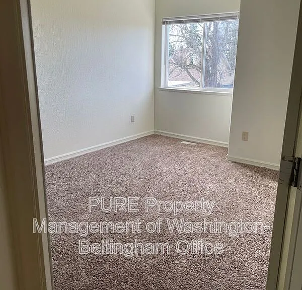 3013 Pacific St — Photo 9
