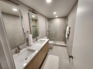360 E Randolph St APT 1807, Chicago, IL 60601