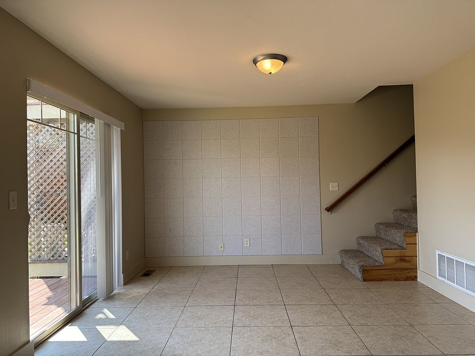 1st image of 606 Minnesota St #11335615
