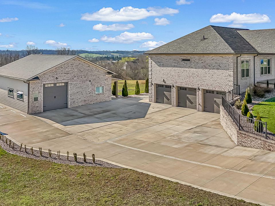 1st image of 148 Sylvan Way