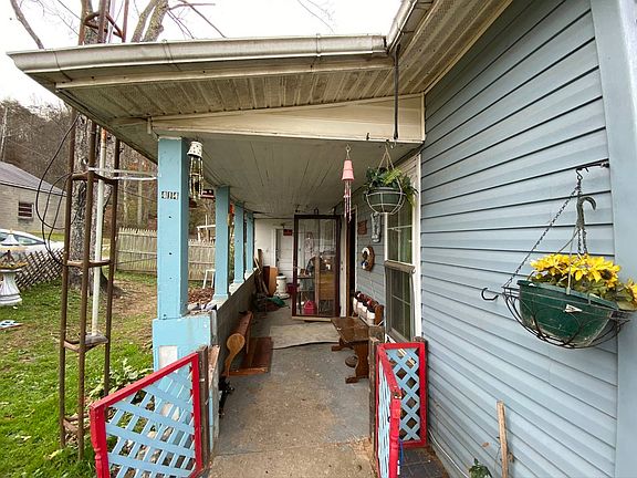 3rd image of 414 Calhoun St