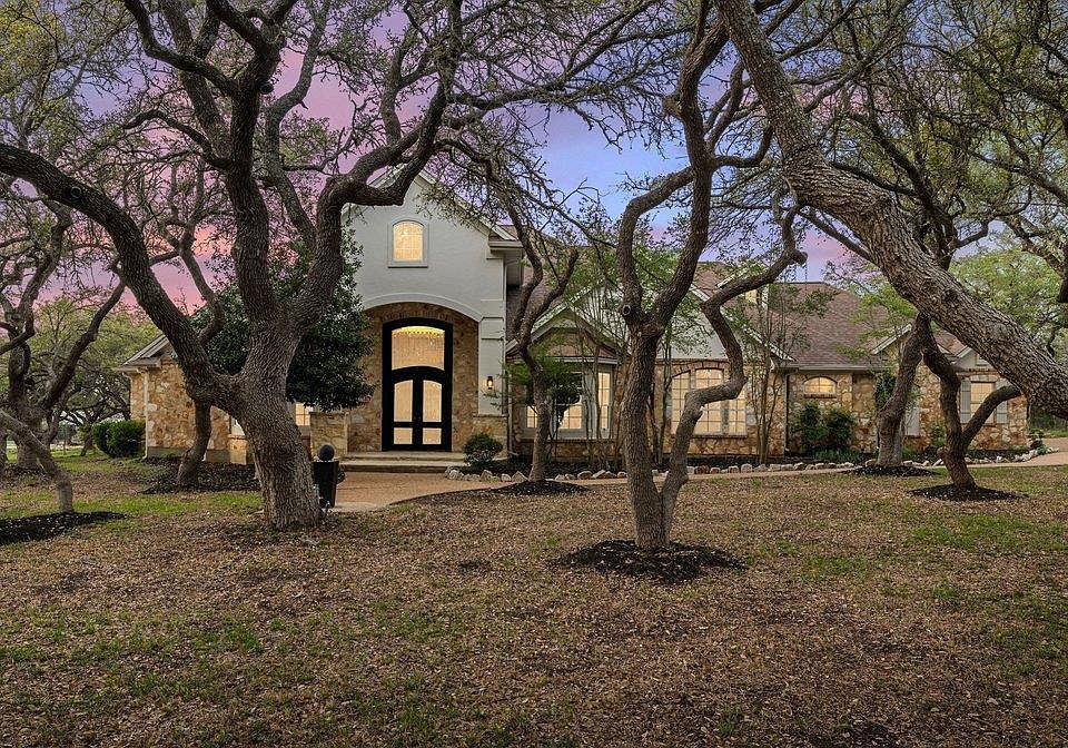1st image of 999 Enchanted Oaks Dr