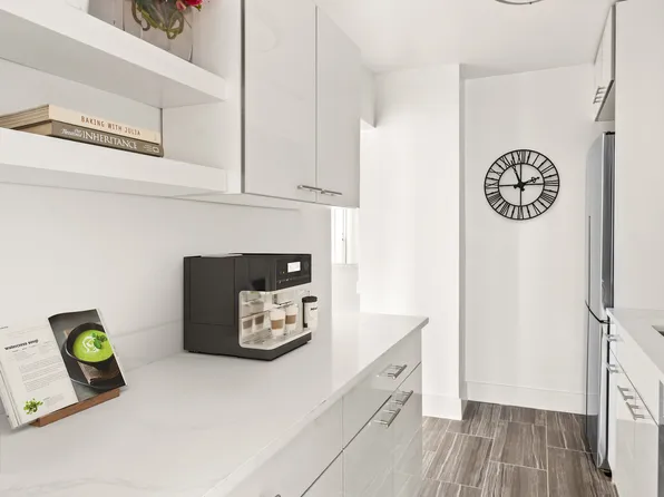 345 East 73rd Street image 3 of 12