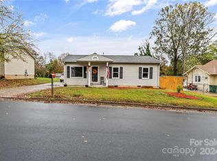 317 S Cline Ave, Newton, NC 28658