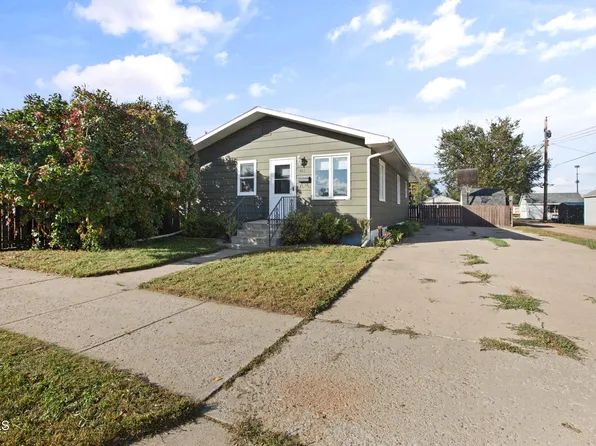 416 7th St W, Williston, ND 58801