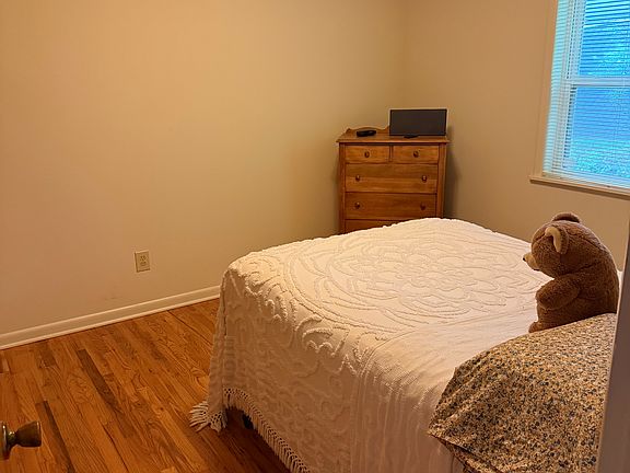 5th image of 128 S Duncan Ave #C