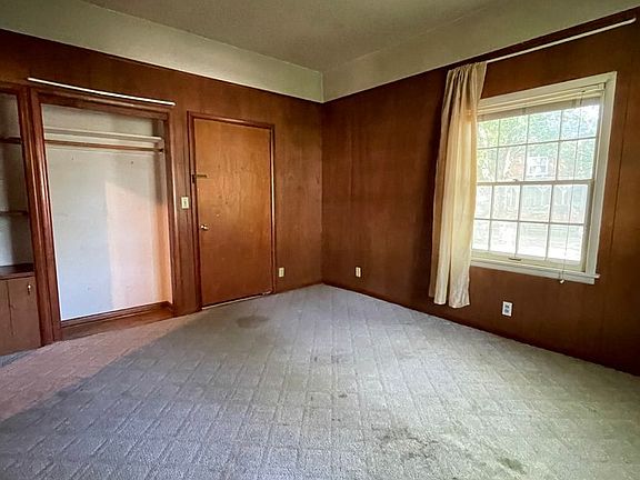 4th image of 626 Union St #1