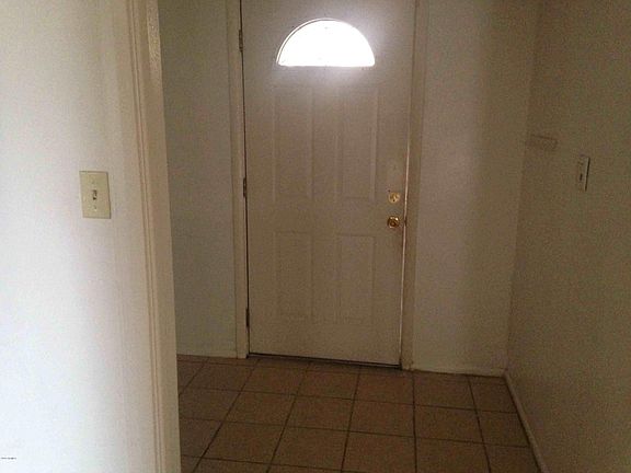 3rd image of 2508 S Los Feliz Dr